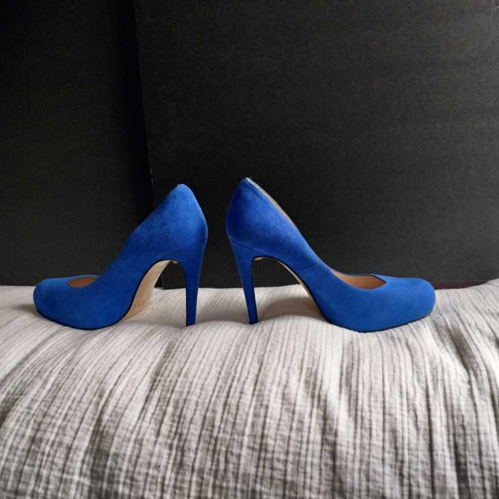 LK BENNETT of LONDON Ava Blue Suede Kitten Heel shoes size 38/7